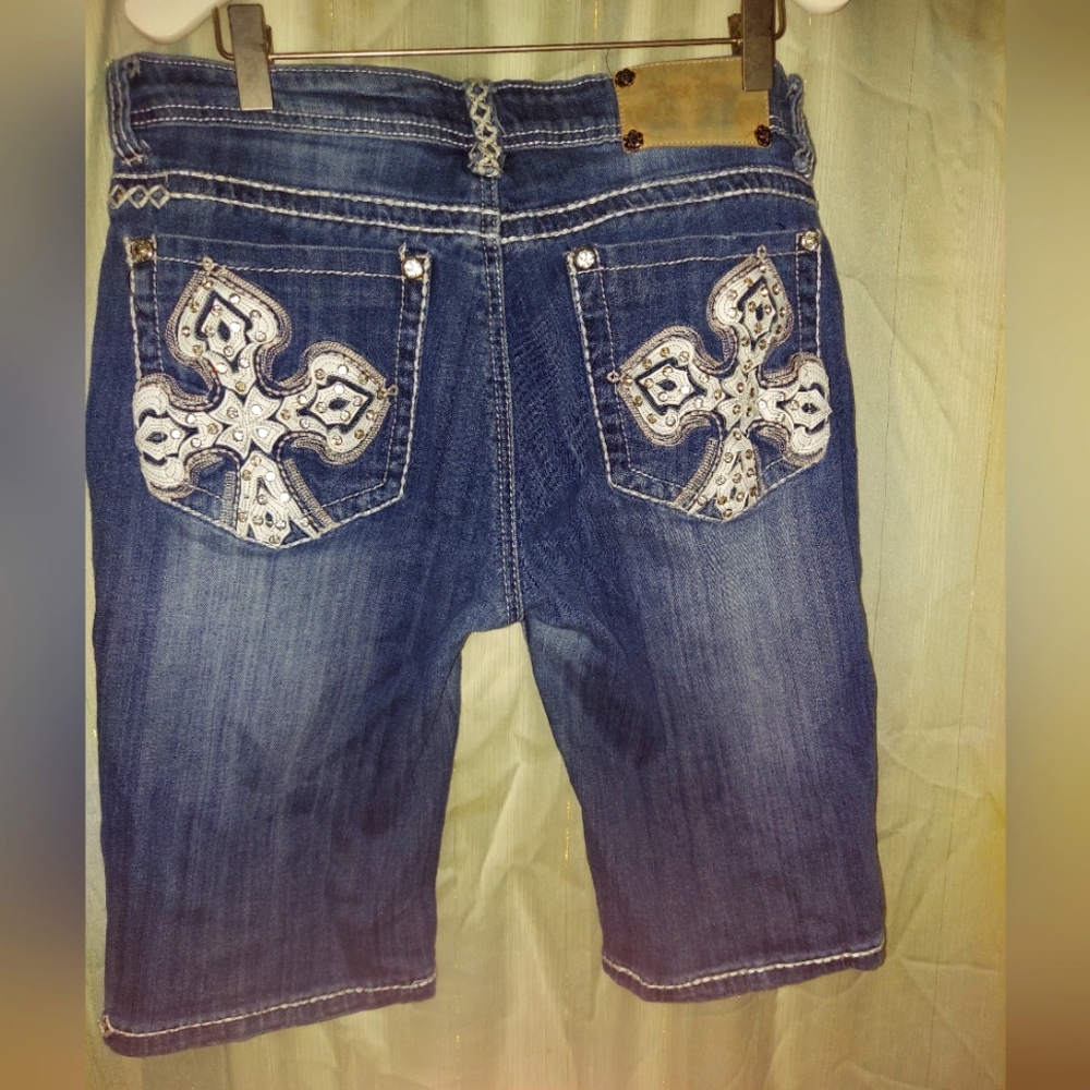 Womens rose Royce capris
